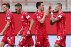 乐鱼体育 -荷甲前进之鹰vs阿贾克斯比分预测