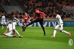 乐鱼app下载 -牛献礼打电话