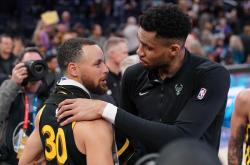 乐鱼棋牌 -包含密尔沃基雄鹿发布备战花絮，清晨调整名单，全明星赛任务艰巨，控场能力受关注的词条