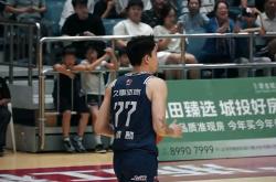 乐鱼登录入口 -关于加时末段上海久事调整名单以备NBA季后赛，再遭质疑环节打磨，气氛紧张，赛程密集仍需轮换的信息