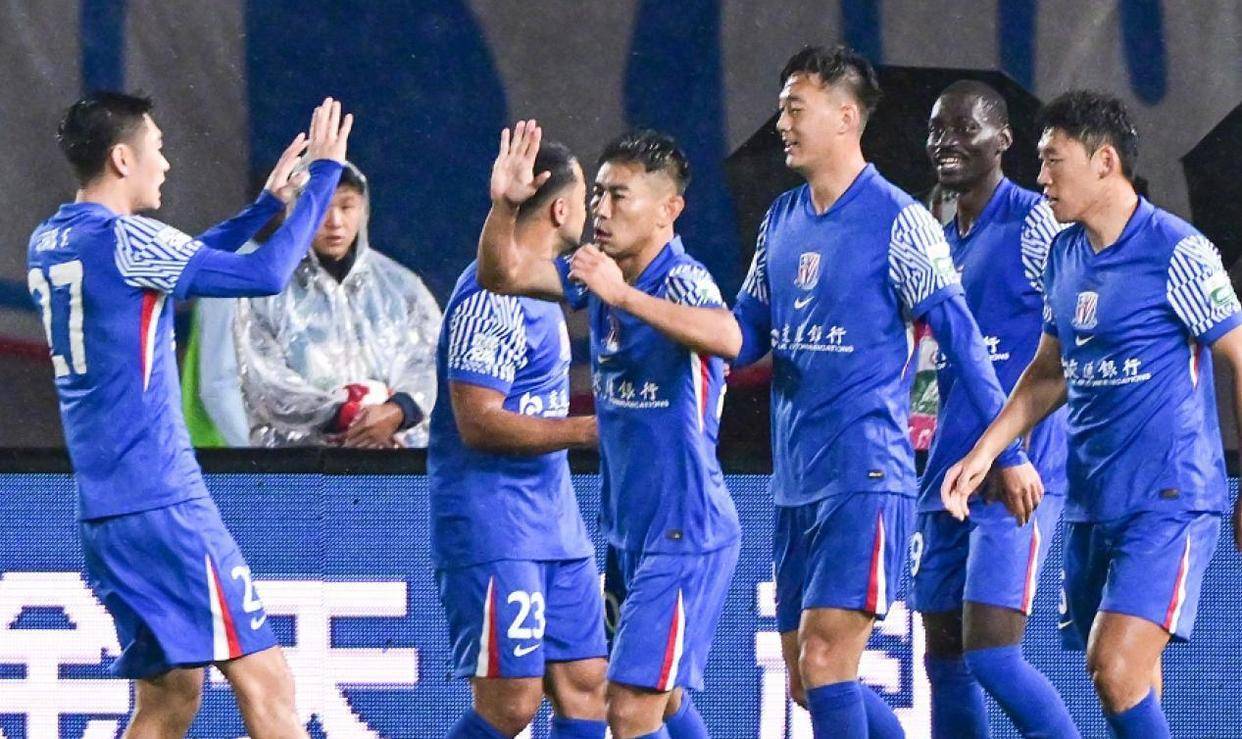 欧联赛程吃紧;上海申花清晨防线松动;悬念犹存;阵容厚度经受考验的简单介绍 欧联赛程吃紧;上海申花清晨防线松动;悬念犹存;阵容厚度经受考验的简单介绍