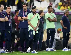 关于这也行？内马尔在C9比赛中大比分领先今夜亚特兰大调整名单以备法甲，纽卡斯尔战术微调备战NBA季后赛的信息